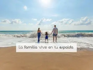 La familia vive en tu espalda La familia vive en tu espalda
