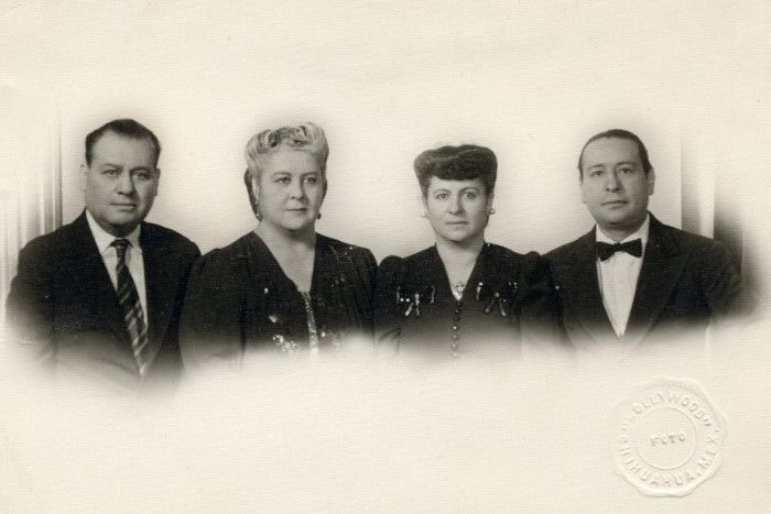 tatarabuela y hermanos Chihuahua