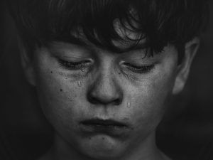 Tres lágrimas escondidas Tres lágrimas escondidas