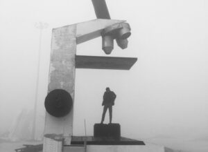 De cerca nadie es normal De cerca nadie es normal